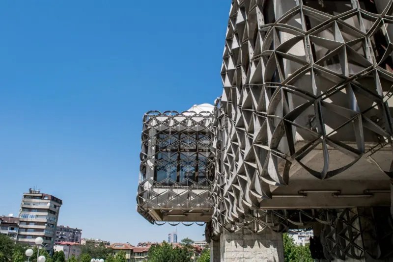 Metal lattice